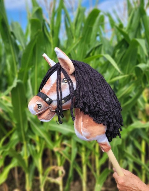 Hobby Horse Mały koń na kiju Premium - srokaty tobiano z czarną grzywą A4 Hobby Horse Mały koń na kiju Premium - srokaty tobiano z czarną grzywą A4