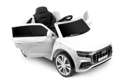 POJAZD AKUMULATOROWY AUDI RS Q8 WHITE POJAZD AKUMULATOROWY AUDI RS Q8 WHITE