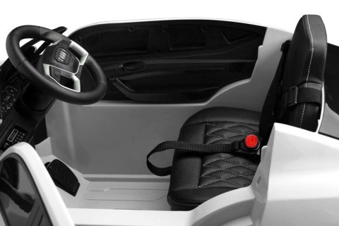 POJAZD NA AKUMULATOR AUDI ETRON SPORTBACK WHITE POJAZD NA AKUMULATOR AUDI ETRON SPORTBACK WHITE