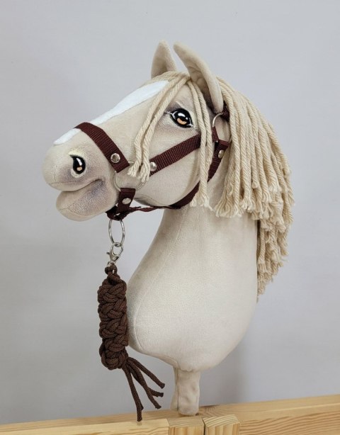 Zestaw do Hobby Horse: kantar A3 + uwiąz ze sznurka - brązowy Zestaw do Hobby Horse: kantar A3 + uwiąz ze sznurka - brązowy