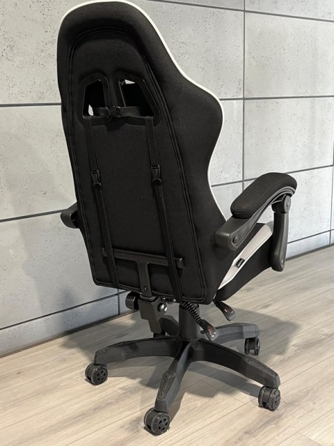 .Fotel obrotowy gamingowy HERO ENZO WHITE FABRIC .Fotel obrotowy gamingowy HERO ENZO WHITE FABRIC