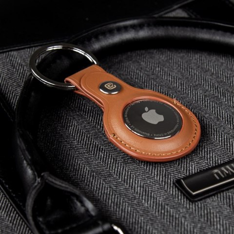Crong Leather Case with Key Ring - Skórzane etui ochronne brelok do Apple AirTag (brązowy) Crong Leather Case with Key Ring - Skórzane etui ochronne brelok do Apple AirTag (brązowy)