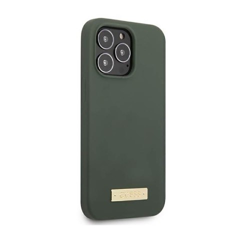 Guess Silicone Logo Plate MagSafe - Etui iPhone 13 Pro (zielony) Guess Silicone Logo Plate MagSafe - Etui iPhone 13 Pro (zielony)