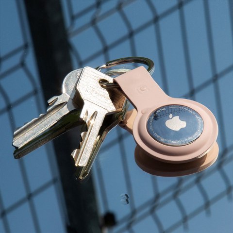 Crong Silicone Case with Key Ring - Etui ochronne brelok do Apple AirTag (piaskowy róż) Crong Silicone Case with Key Ring - Etui ochronne brelok do Apple AirTag (piaskowy róż)