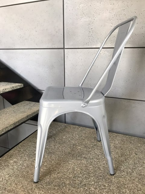 Krzesło metalowe loft CORSICA LIGHT GREY - II GATUNEK Krzesło metalowe loft CORSICA LIGHT GREY - II GATUNEK