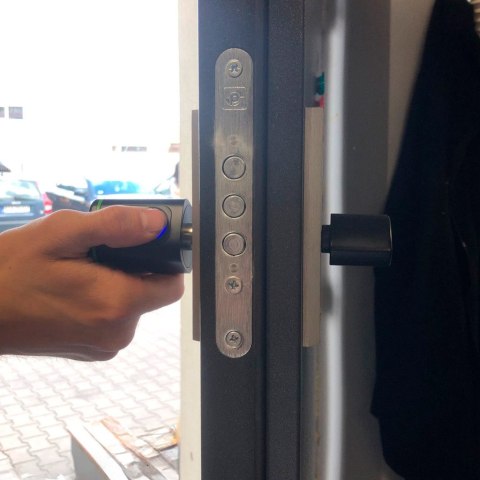 Zamek elektroniczny SMART wkładka inteligentna do drzwi na kod odcisk palca bluetooth Zamek elektroniczny SMART wkładka inteligentna do drzwi na kod odcisk palca bluetooth