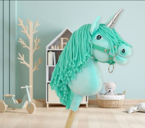 Hobby Horse Jednorożec na kiju mały miętowy z miętową grzywą i srebrnym rogiem Hobby Horse Jednorożec na kiju mały miętowy z miętową grzywą i srebrnym rogiem