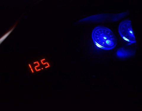 ORYGINALNE BMW Z8 W NAJLEPSZEJ WERSJI,MIĘKKIE SIEDZENIE ,KOŁA EVA.,2.4 Ghz/JE1288 ORYGINALNE BMW Z8 W NAJLEPSZEJ WERSJI,MIĘKKIE SIEDZENIE ,KOŁA EVA.,2.4 Ghz/JE1288