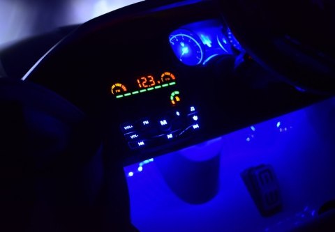MASERATI LEVANTE 4X4, WSPOMAGANIE KIEROWNICY, ŚWIECĄCE KOŁA EVA, PANEL MP3,LAKIER/SX1798 MASERATI LEVANTE 4X4, WSPOMAGANIE KIEROWNICY, ŚWIECĄCE KOŁA EVA, PANEL MP3,LAKIER/SX1798