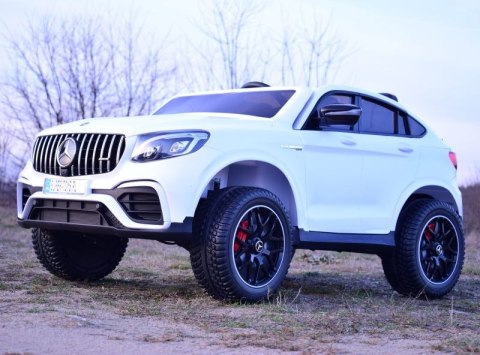 MERCEDES GLC 63S LICENCJA, 4X4, 2x12V, MIĘKKIE KOŁA EVA, MIĘKKIE SIEDZENIE, WALIZKA, FULL OPCJA/XMX608 MERCEDES GLC 63S LICENCJA, 4X4, 2x12V, MIĘKKIE KOŁA EVA, MIĘKKIE SIEDZENIE, WALIZKA, FULL OPCJA/XMX608