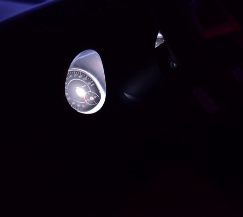 MERCEDES POLICJA SL500, MIĘKKIE SIEDZENIE , MIEKKIE KOŁA, SYSTEM ESW, RADIO FM /S301 MERCEDES POLICJA SL500, MIĘKKIE SIEDZENIE , MIEKKIE KOŁA, SYSTEM ESW, RADIO FM /S301