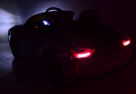 ORYGINALNE BMW I8 - MIĘKKIE KOŁA, MIĘKKIE SIEDZENIE/JE1001 ORYGINALNE BMW I8 - MIĘKKIE KOŁA, MIĘKKIE SIEDZENIE/JE1001
