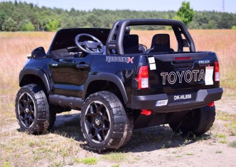 ORYGINALNA TOYOTA HILUX, 2X12V10AH W WALIZCE,MP4, LAKIER, FULL OPCJA 4X4 /DKHL850 ORYGINALNA TOYOTA HILUX, 2X12V10AH W WALIZCE,MP4, LAKIER, FULL OPCJA 4X4 /DKHL850