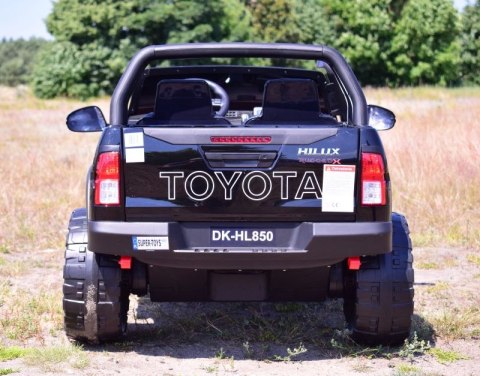 ORYGINALNA TOYOTA HILUX, 2X12V10AH W WALIZCE,MP4, LAKIER, FULL OPCJA 4X4 /DKHL850 ORYGINALNA TOYOTA HILUX, 2X12V10AH W WALIZCE,MP4, LAKIER, FULL OPCJA 4X4 /DKHL850