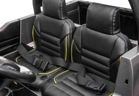 ORYGINALNA TOYOTA HILUX, 2X12V10AH W WALIZCE,MP4, LAKIER, FULL OPCJA 4X4 /DKHL850 ORYGINALNA TOYOTA HILUX, 2X12V10AH W WALIZCE,MP4, LAKIER, FULL OPCJA 4X4 /DKHL850