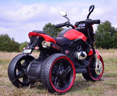 MOTOR MOTO 3 KOŁOWY, ŚWIECĄCE KOŁA, GAZ W MANETCE/BH818 MOTOR MOTO 3 KOŁOWY, ŚWIECĄCE KOŁA, GAZ W MANETCE/BH818