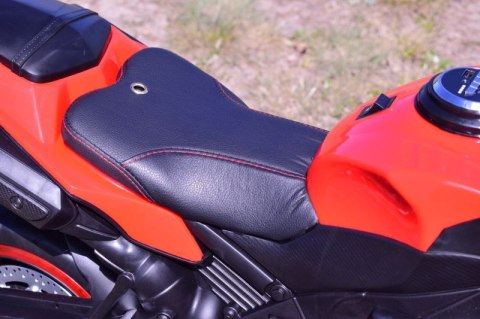 NAJNOWSZY WIELKI MOTOR ŚCIGACZ- ŚWIECĄCE KOŁA ,PANEL, DŹWIĘKI, GAZ W RĄCZCE, MIĘKKIE SIEDZENIE /QD1900 NAJNOWSZY WIELKI MOTOR ŚCIGACZ- ŚWIECĄCE KOŁA ,PANEL, DŹWIĘKI, GAZ W RĄCZCE, MIĘKKIE SIEDZENIE /QD1900