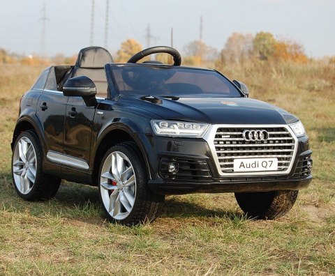 ORYGINALNE AUDI Q7 DWA SILNIKI, AMORTYZATORY, PILOT, MIĘKKIE KOŁA, PRAWDZIWE RADIO ORYGINALNE AUDI Q7 DWA SILNIKI, AMORTYZATORY, PILOT, MIĘKKIE KOŁA, PRAWDZIWE RADIO