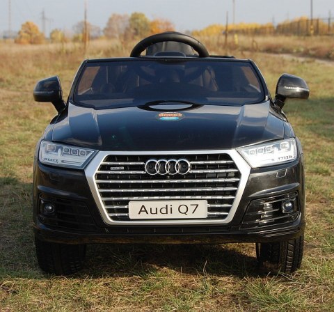 ORYGINALNE AUDI Q7 DWA SILNIKI, AMORTYZATORY, PILOT, MIĘKKIE KOŁA, PRAWDZIWE RADIO ORYGINALNE AUDI Q7 DWA SILNIKI, AMORTYZATORY, PILOT, MIĘKKIE KOŁA, PRAWDZIWE RADIO