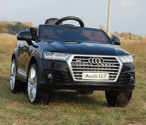 ORYGINALNE AUDI Q7 DWA SILNIKI, AMORTYZATORY, PILOT, MIĘKKIE KOŁA, PRAWDZIWE RADIO ORYGINALNE AUDI Q7 DWA SILNIKI, AMORTYZATORY, PILOT, MIĘKKIE KOŁA, PRAWDZIWE RADIO