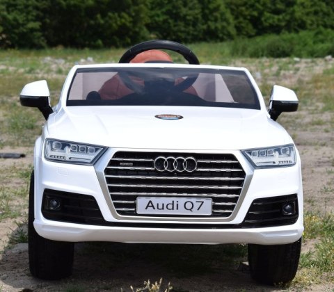 ORYGINALNE AUDI Q7 DWA SILNIKI, AMORTYZATORY, PILOT, MIĘKKIE KOŁA, PRAWDZIWE RADIO ORYGINALNE AUDI Q7 DWA SILNIKI, AMORTYZATORY, PILOT, MIĘKKIE KOŁA, PRAWDZIWE RADIO