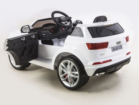 ORYGINALNE AUDI Q7 DWA SILNIKI, AMORTYZATORY, PILOT, MIĘKKIE KOŁA, PRAWDZIWE RADIO ORYGINALNE AUDI Q7 DWA SILNIKI, AMORTYZATORY, PILOT, MIĘKKIE KOŁA, PRAWDZIWE RADIO