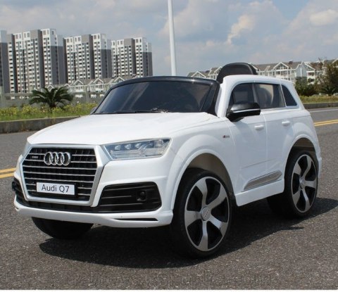 ORYGINALNE AUDI Q7 W NAJLEPSZEJ WERSJI/ 2188 ORYGINALNE AUDI Q7 W NAJLEPSZEJ WERSJI/ 2188
