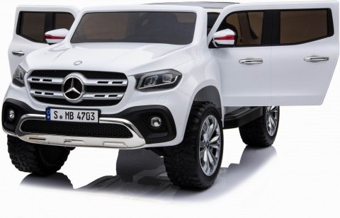 MERCEDES X LICENCJA, - 4X4 , 2x12V PANEL MP4, MIĘKKIE KOŁA EVA, MIĘKKIE SIEDZENIE, /XMX606 MERCEDES X LICENCJA, - 4X4 , 2x12V PANEL MP4, MIĘKKIE KOŁA EVA, MIĘKKIE SIEDZENIE, /XMX606
