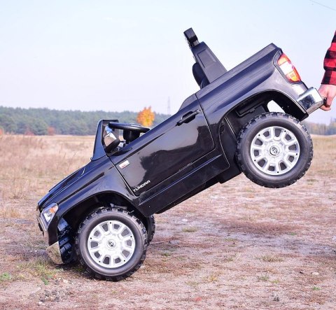 TOYOTA THUNDRA AUTO NA AKUMULATOR - NOWOŚĆ /JJ2266 TOYOTA THUNDRA AUTO NA AKUMULATOR - NOWOŚĆ /JJ2266