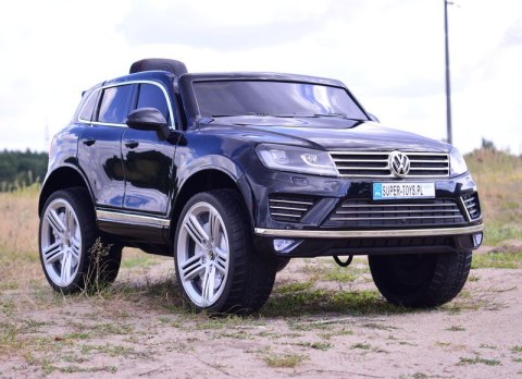VW TOUAREG Z MP4, LAKIER, MIĘKKIE KOŁA, MIĘKKIE SIEDZENIE, PEŁNA OPCJA/F666 VW TOUAREG Z MP4, LAKIER, MIĘKKIE KOŁA, MIĘKKIE SIEDZENIE, PEŁNA OPCJA/F666