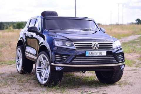 VW TOUAREG Z MP4, LAKIER, MIĘKKIE KOŁA, MIĘKKIE SIEDZENIE, PEŁNA OPCJA/F666 VW TOUAREG Z MP4, LAKIER, MIĘKKIE KOŁA, MIĘKKIE SIEDZENIE, PEŁNA OPCJA/F666