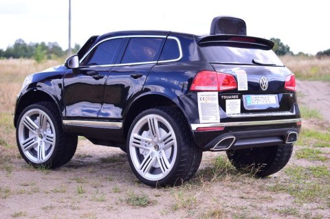 VW TOUAREG Z MP4, LAKIER, MIĘKKIE KOŁA, MIĘKKIE SIEDZENIE, PEŁNA OPCJA/F666 VW TOUAREG Z MP4, LAKIER, MIĘKKIE KOŁA, MIĘKKIE SIEDZENIE, PEŁNA OPCJA/F666