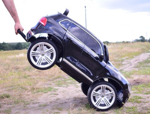 VW TOUAREG Z MP4, LAKIER, MIĘKKIE KOŁA, MIĘKKIE SIEDZENIE, PEŁNA OPCJA/F666 VW TOUAREG Z MP4, LAKIER, MIĘKKIE KOŁA, MIĘKKIE SIEDZENIE, PEŁNA OPCJA/F666