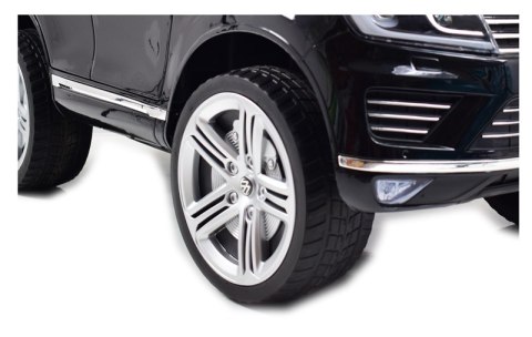 VW TOUAREG Z MP4, LAKIER, MIĘKKIE KOŁA, MIĘKKIE SIEDZENIE, PEŁNA OPCJA/F666 VW TOUAREG Z MP4, LAKIER, MIĘKKIE KOŁA, MIĘKKIE SIEDZENIE, PEŁNA OPCJA/F666