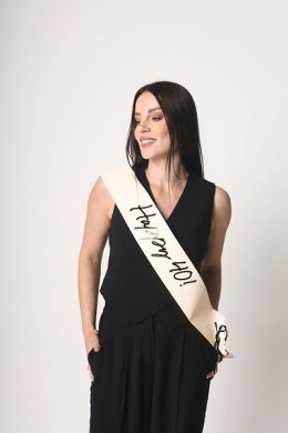 Szarfa Happy 40, czterdziestka - kremowa, 76 cm