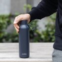 Quokka Solid With Strap - Butelka termiczna ze stali nierdzewnej 630 ml z paskiem (Slate)
