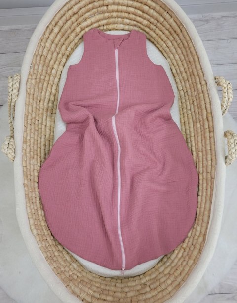 Muślinowy śpiworek dla dzieci zaokrąglony BABY 6-12 mcy TOG 1.0 - róż retro Muślinowy śpiworek dla dzieci zaokrąglony BABY 6-12 mcy TOG 1.0 - róż retro