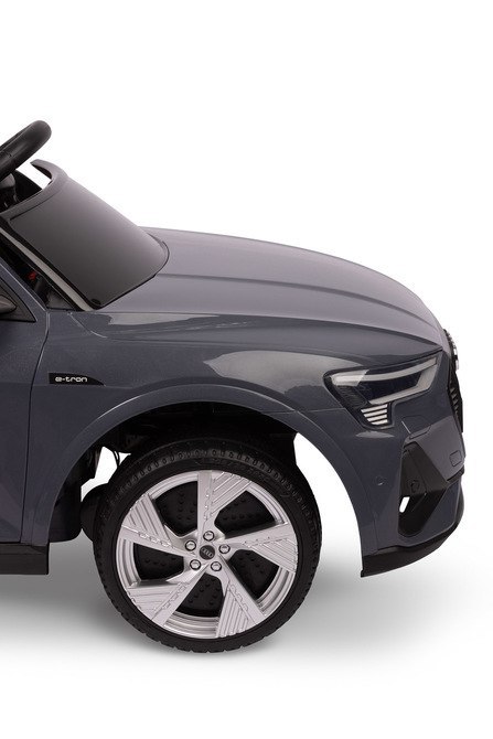POJAZD NA AKUMULATOR AUDI ETRON SPORTBACK GREY POJAZD NA AKUMULATOR AUDI ETRON SPORTBACK GREY