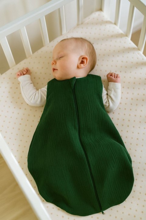 Muślinowy śpiworek dla dzieci zaokrąglony BABY 6-12 mcy TOG 1.0 - zieleń lasu Muślinowy śpiworek dla dzieci zaokrąglony BABY 6-12 mcy TOG 1.0 - zieleń lasu