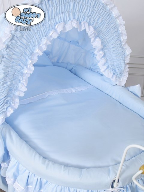 Kosz Mojżesza Retro Victoria - Biały + niebieska pościel z białą haftowaną koronką Kosz Mojżesza Retro Victoria - Biały + niebieska pościel z białą haftowaną koronką