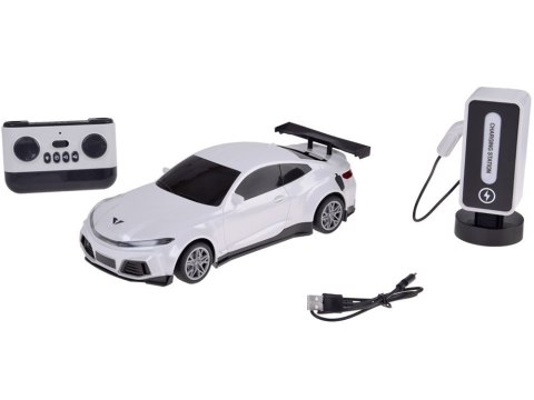 Autko + stacja ładowania Samochód elektryczny kolorowe światła RC0687 Autko + stacja ładowania Samochód elektryczny kolorowe światła RC0687