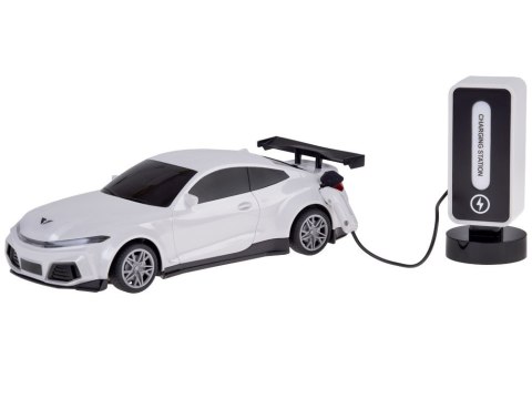 Autko + stacja ładowania Samochód elektryczny kolorowe światła RC0687 Autko + stacja ładowania Samochód elektryczny kolorowe światła RC0687