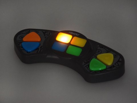 Gra elektroniczna Memory kolorowe przyciski zapamiętywanie kolorów GR0690 Gra elektroniczna Memory kolorowe przyciski zapamiętywanie kolorów GR0690