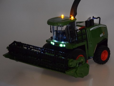 Kombajn sterowany na pilota dymi dźwięk RC0603 Kombajn sterowany na pilota dymi dźwięk RC0603