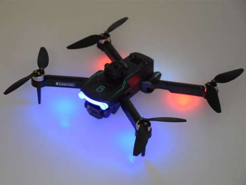 Latający Dron quadcopter Model zdalnie sterowany Składany + Kamera RC0657 Latający Dron quadcopter Model zdalnie sterowany Składany + Kamera RC0657