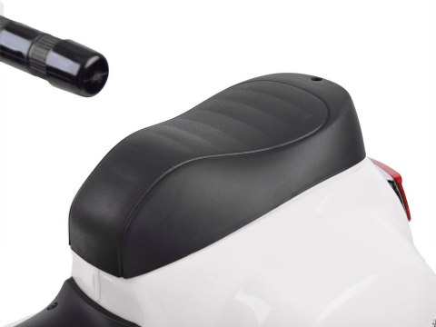 Motorek VESPA na akumulator Skuter PA0238 Motorek VESPA na akumulator Skuter PA0238