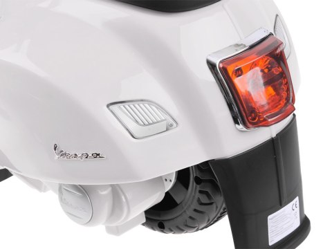 Motorek VESPA na akumulator Skuter PA0238 Motorek VESPA na akumulator Skuter PA0238