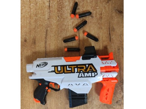 Nerf Wyrzutnia Ultra AMP + 6 naboi pianka ZA4584 Nerf Wyrzutnia Ultra AMP + 6 naboi pianka ZA4584