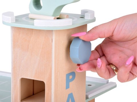 Piętrowy parking drewniany WINDA zjazdy autka znaki duży zestaw ZA5615 Piętrowy parking drewniany WINDA zjazdy autka znaki duży zestaw ZA5615