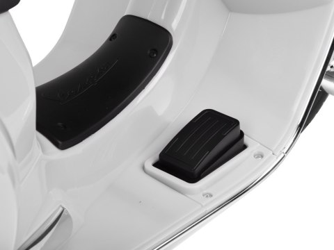 Skuter elektryczny na akumulator VESPA GTS Super dla dziecka PA0333 Skuter elektryczny na akumulator VESPA GTS Super dla dziecka PA0333